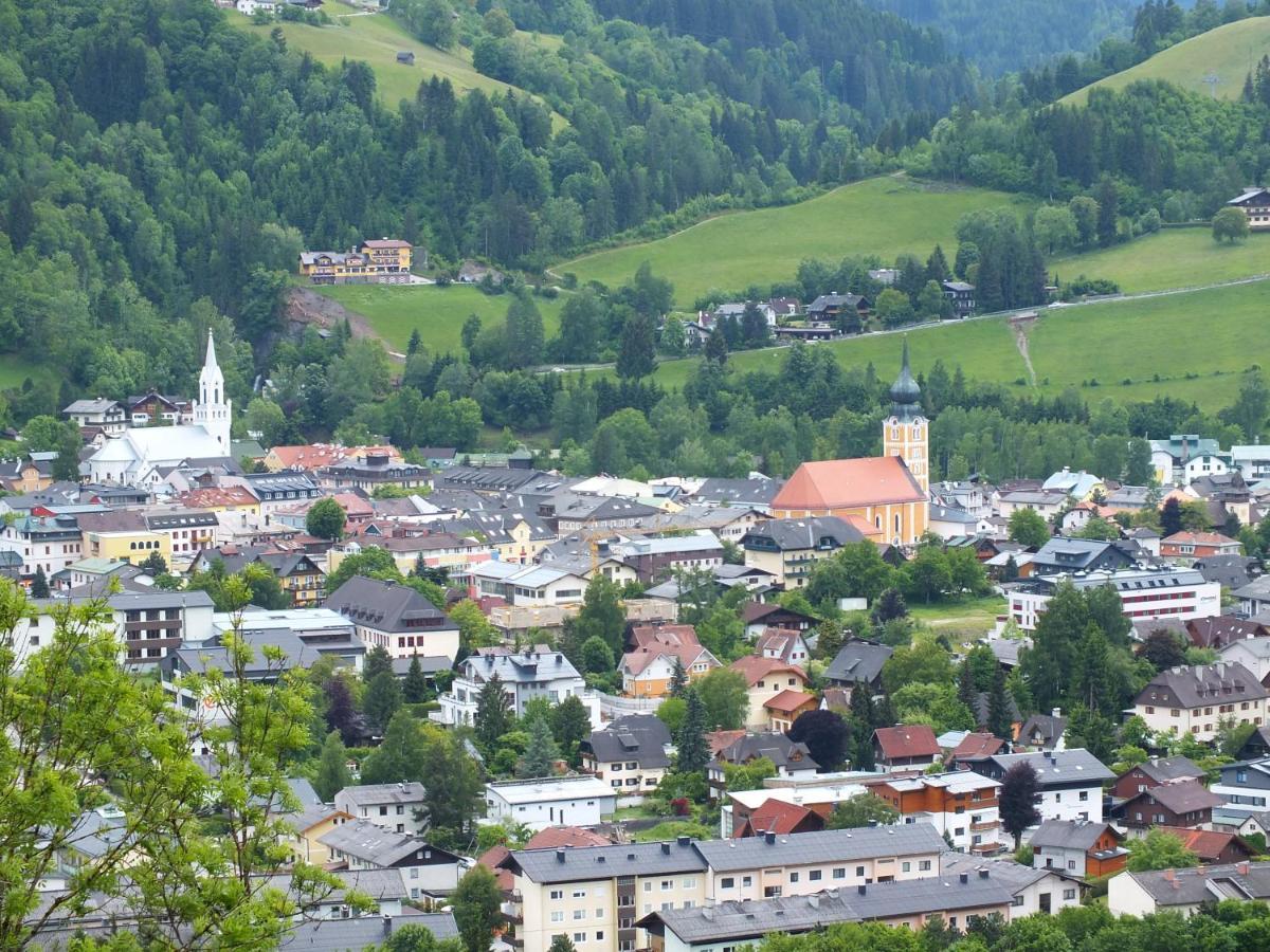 Pensão Berghof 3*